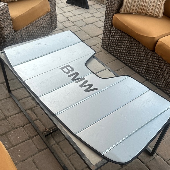 BMW Silver and Black Car Sunshade for F01/F02 7 Series - Picture 1 of 1